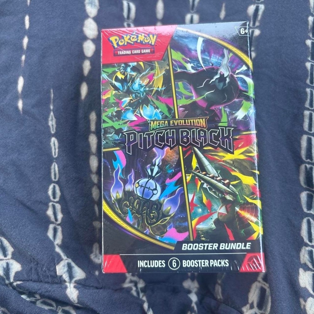 'Pokemon TCG Mega Evolution Pitch Black Booster pack